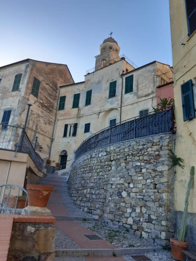 Appartamento Nel Borgo Con Splendida Vista Sul Mare Cervo Luaran gambar
